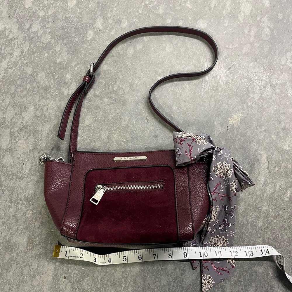Steve Madden Burgundy Shoulder Bag with Chain Strap - Picture 6 of 6